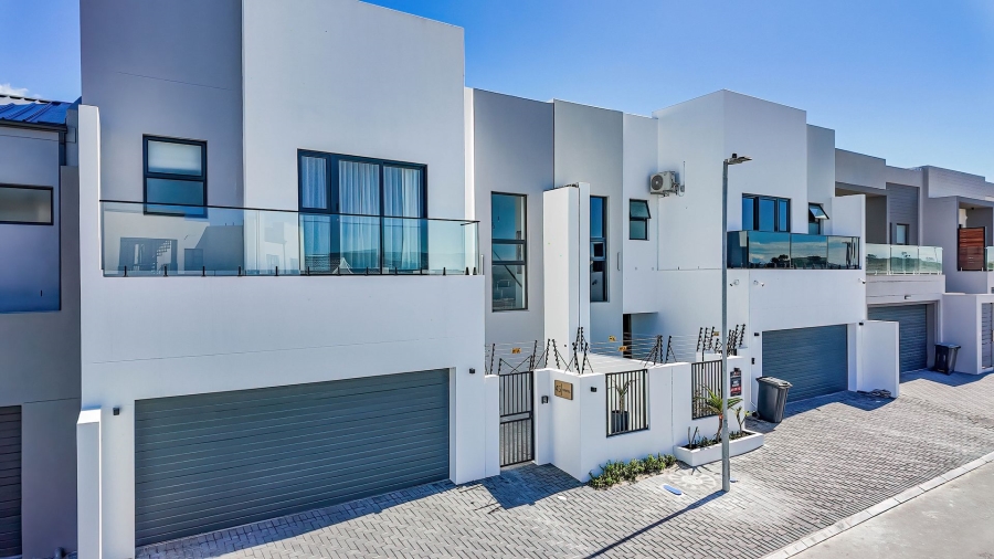 4 Bedroom Property for Sale in Sandown Western Cape